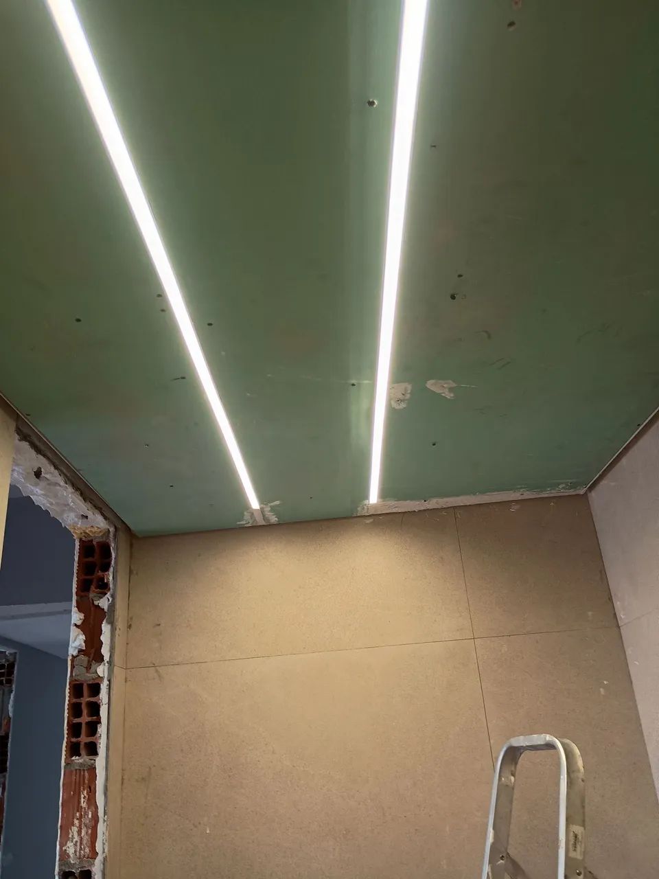 Rebaixamento de teto e iluminação de leds - Foto 2