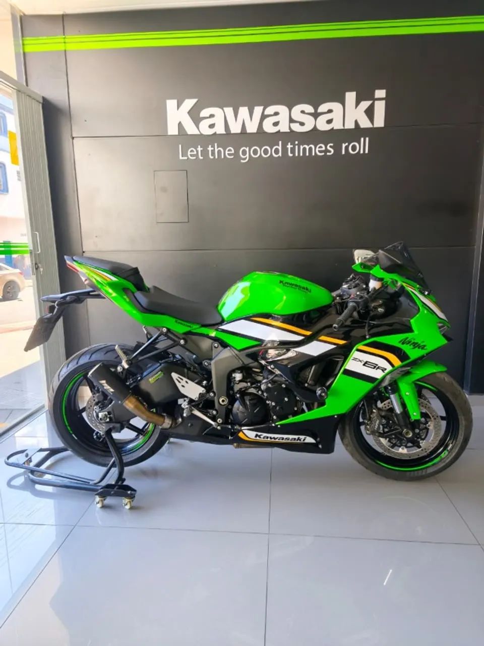 ZX-6R 2025 - Foto 2