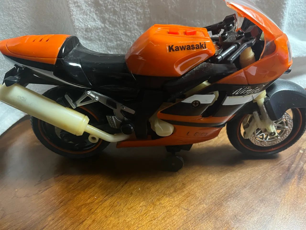 Miniatura moto Kawasaki ninja 