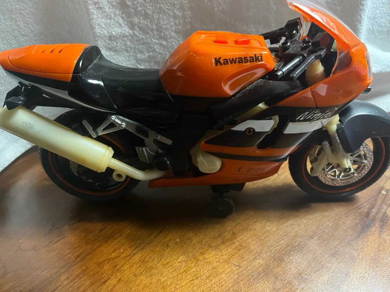 Miniatura Moto Kawasaki Ninja Zx-9r Azul Caixa Maisto 1:18