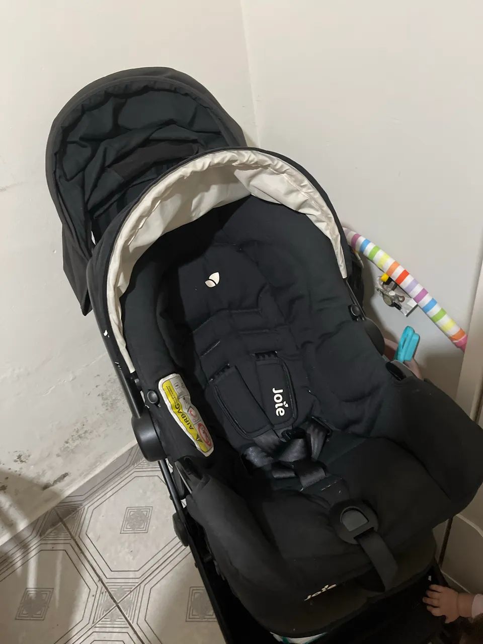 Carrinho de bebê e bebê conforto Joie - Foto 2