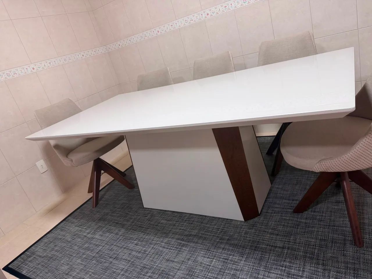   MESA DE JANTAR  TAMPO DE VIDRO OFF WHITE - Foto 2