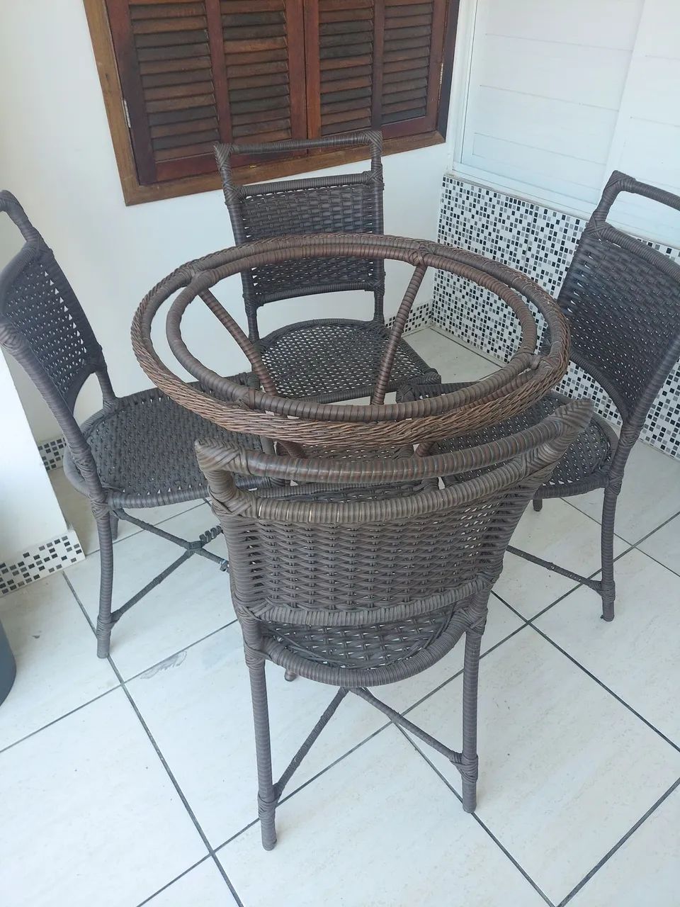 Mesa com 4 cadeiras