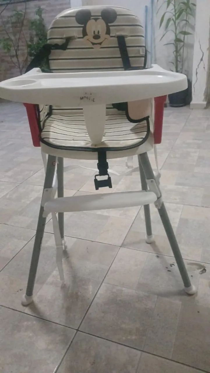 Cadeirinha de alimentação 