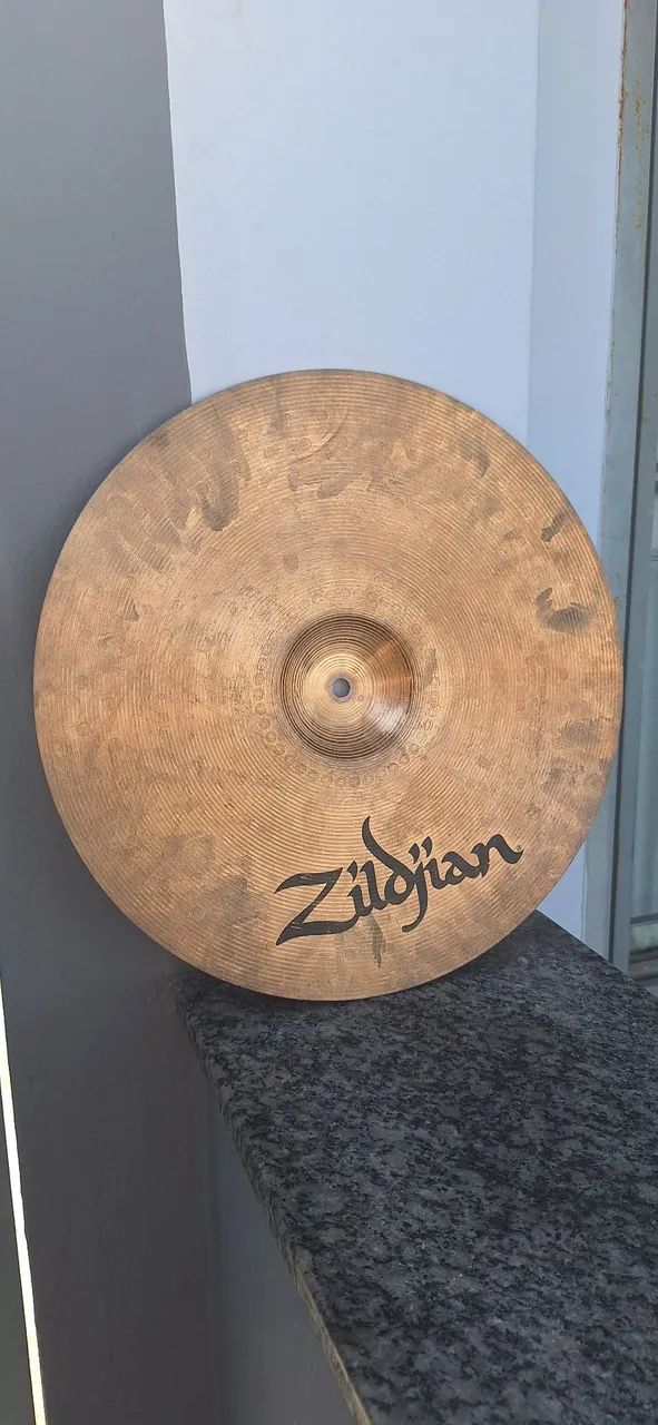 Prato Crash Zildjian ZBT B8 16 polegadas  - Foto 5