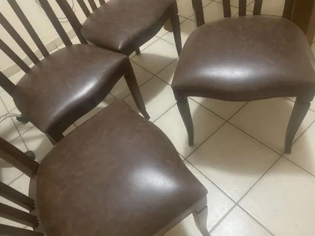 Mesa de Jantar Madeira 120x80 + 4 Cadeiras Estofadas - Foto 2