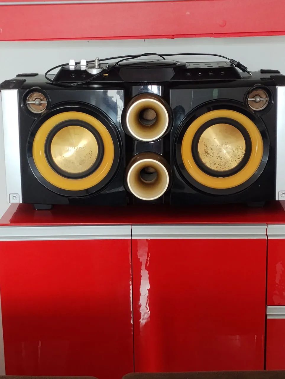 Vendo som para conserto.