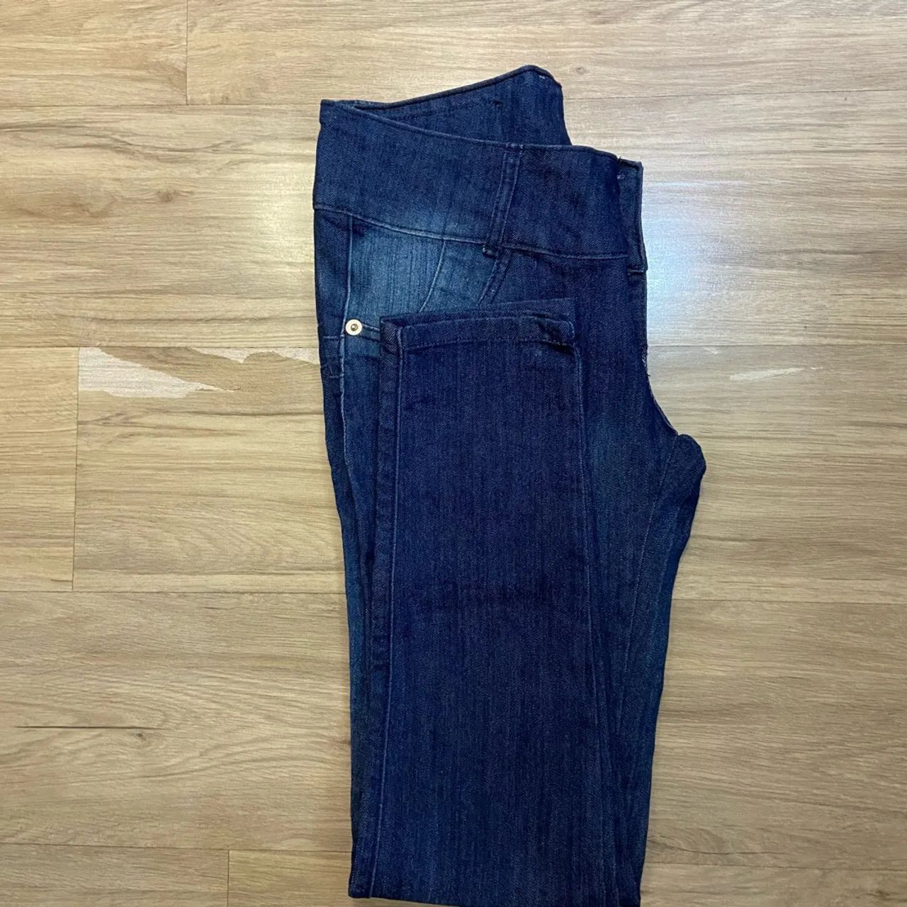 Calça sawary empina bumbum