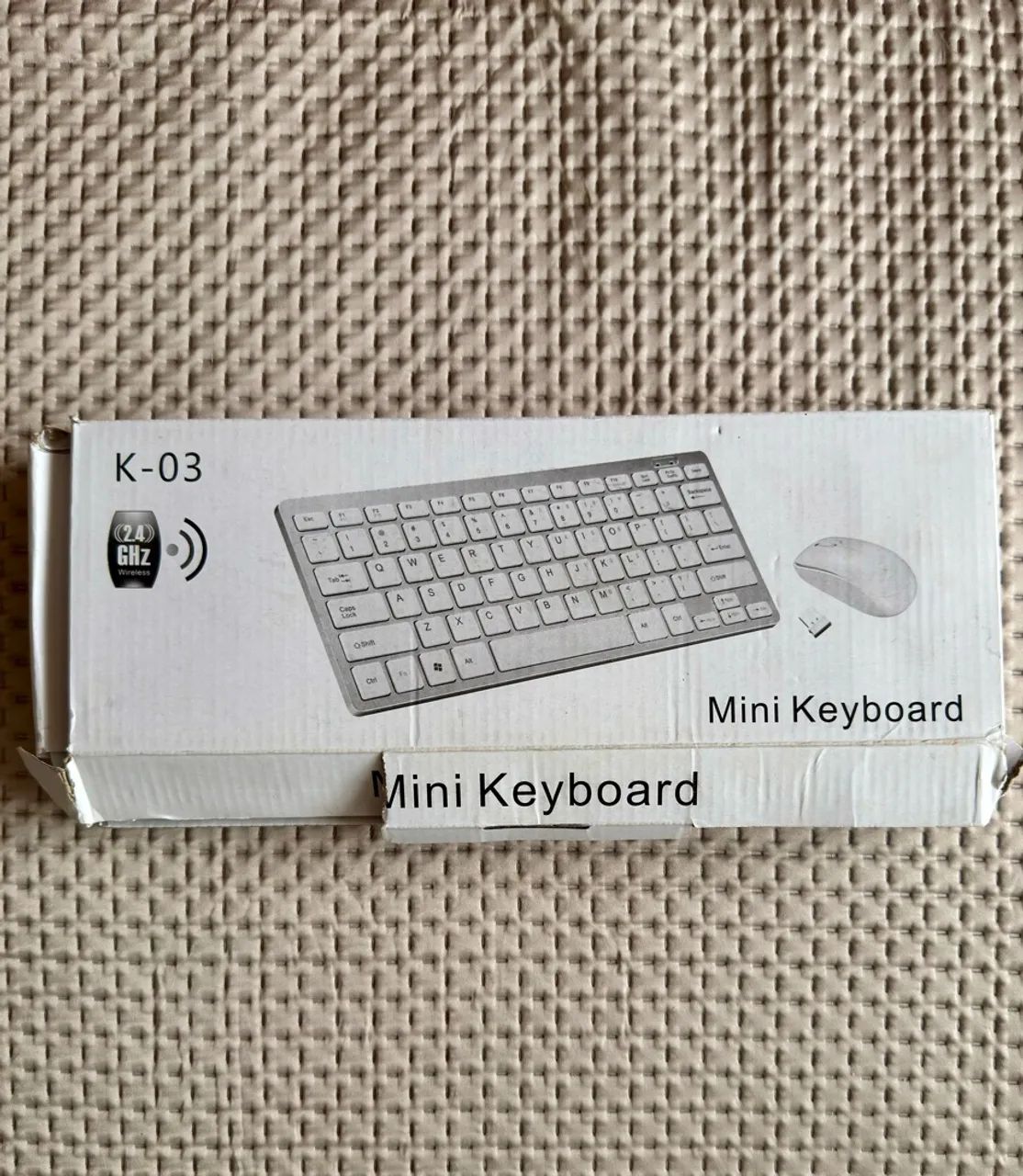 Teclado Bluetooth Mini Keyboard com mouse 