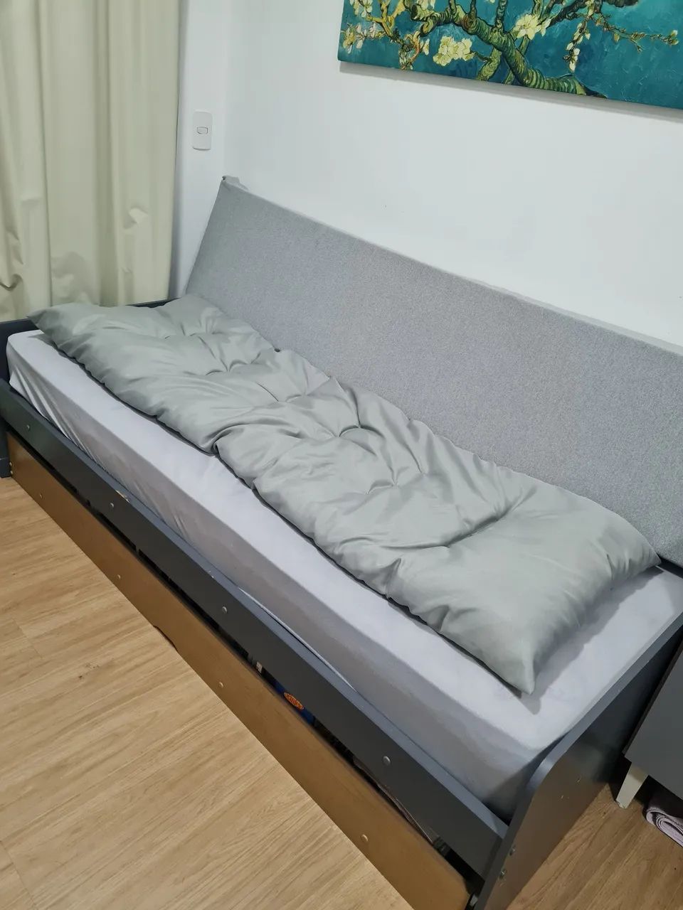 Sofá cama com colchão - Foto 2