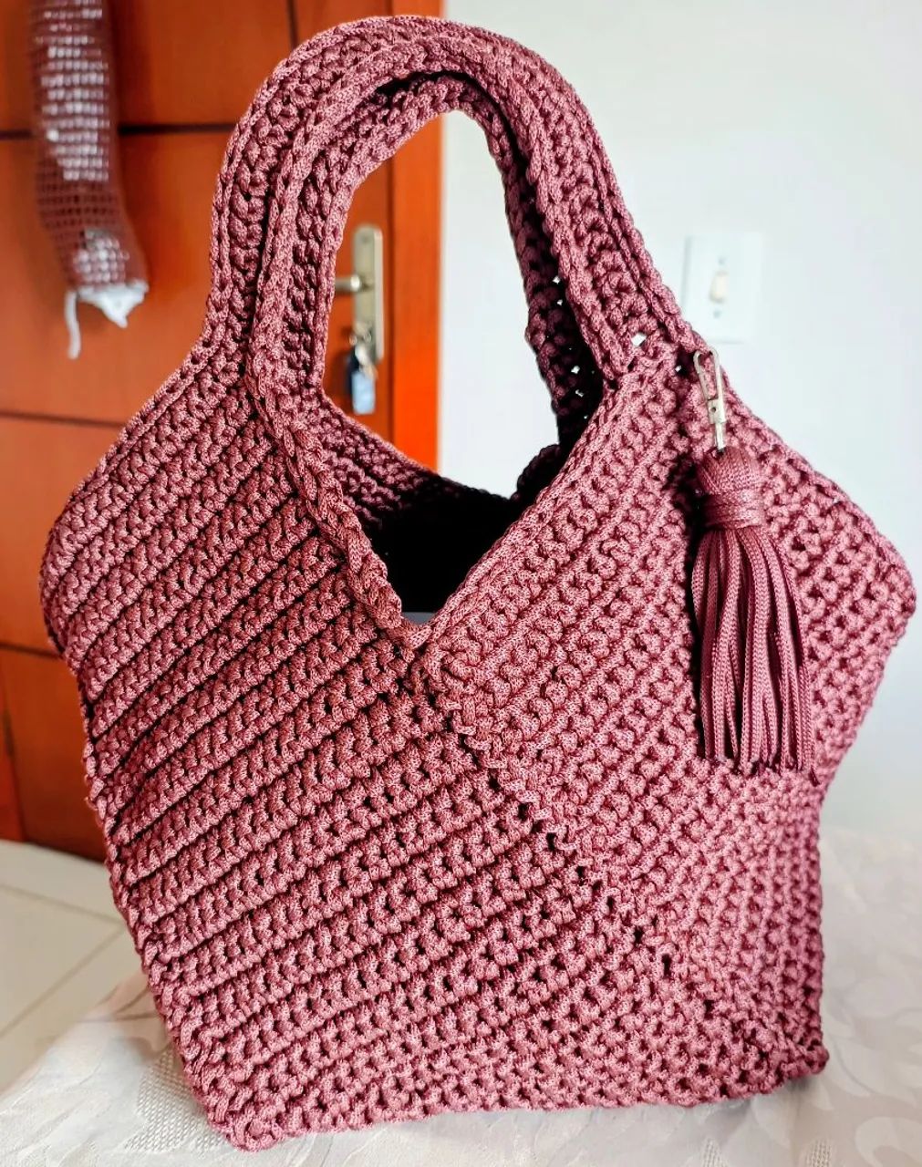 Bolsas de crochê novas