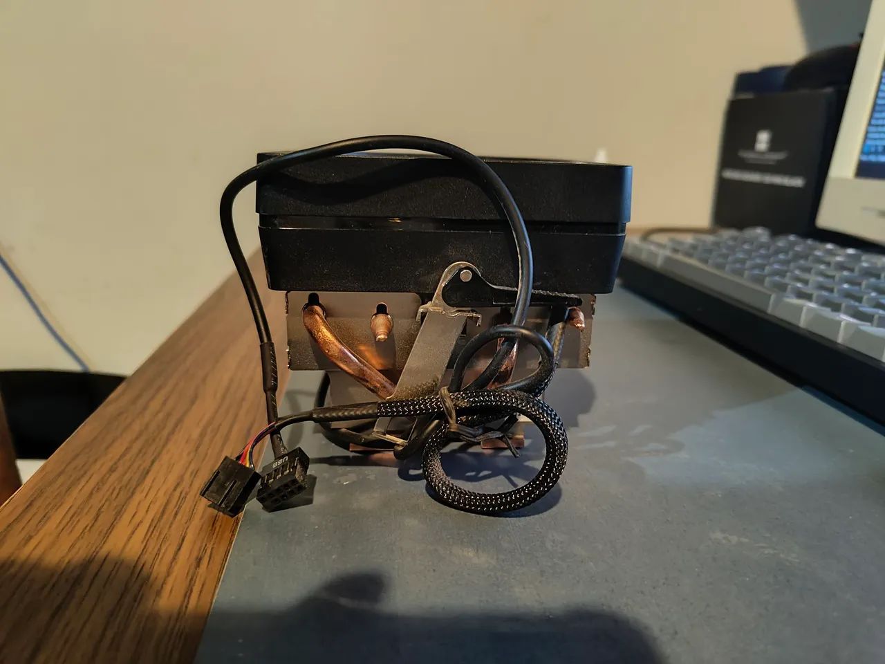 CPU cooler AMD wraith prism ARGB - Foto 2