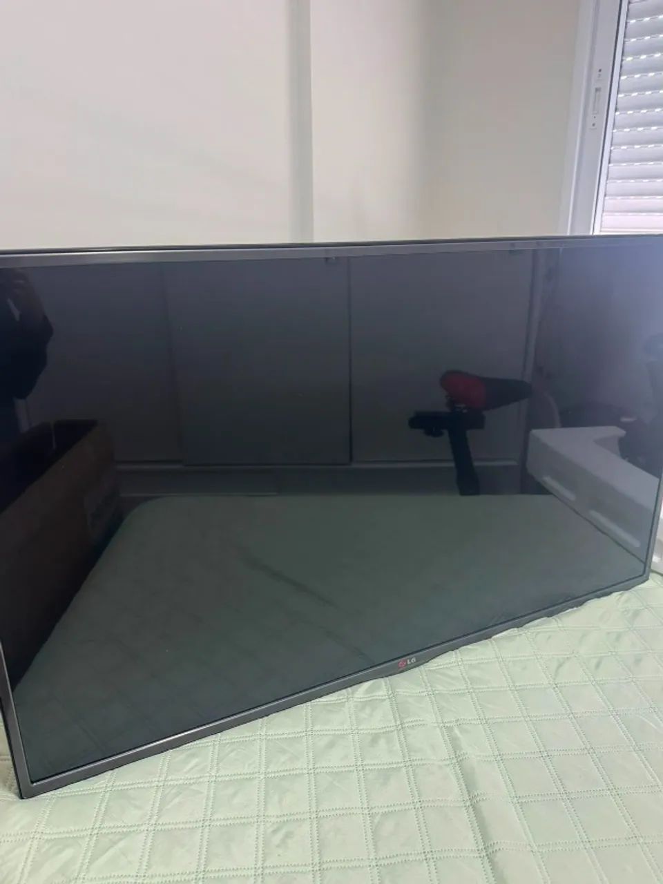 TV LED 42" para Peças - Placa-Mãe Intacta - Foto 2