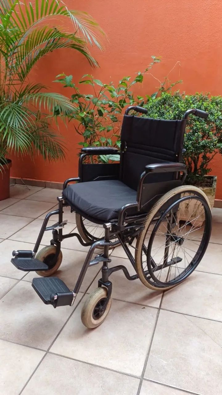 Cadeira de rodas - Foto 3