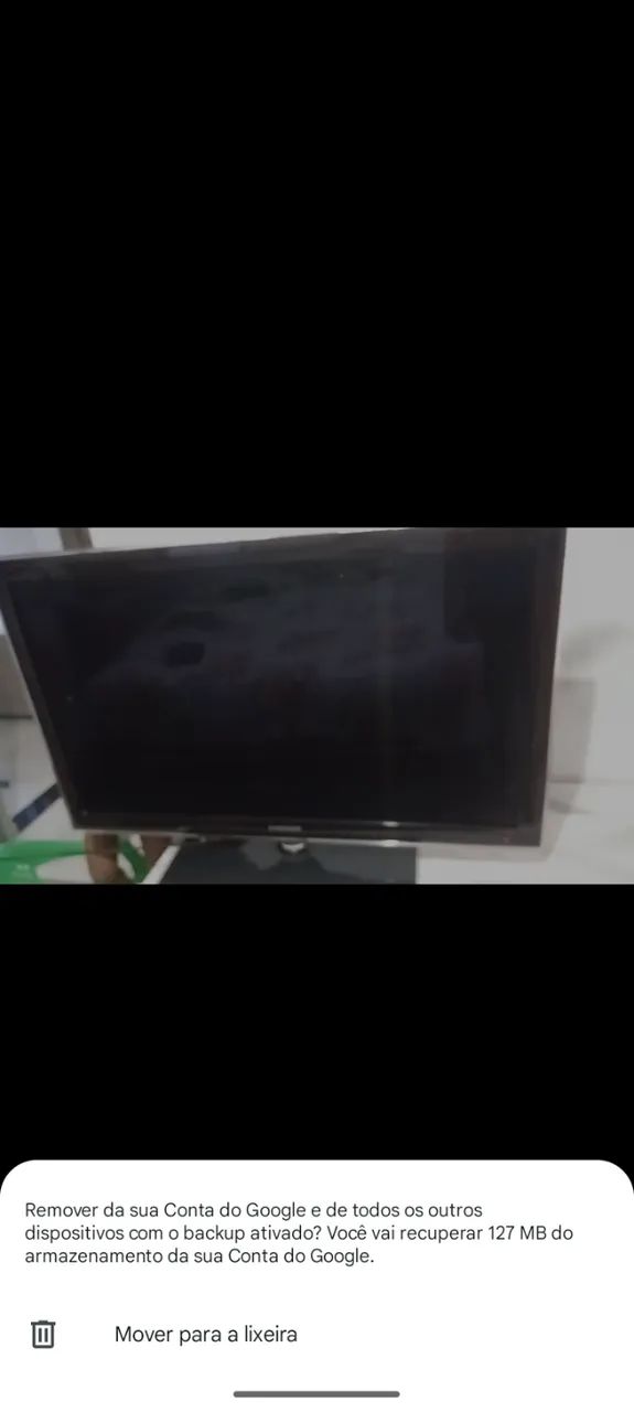 Tv com defeito e sem controle remoto 60,00 - Foto 4