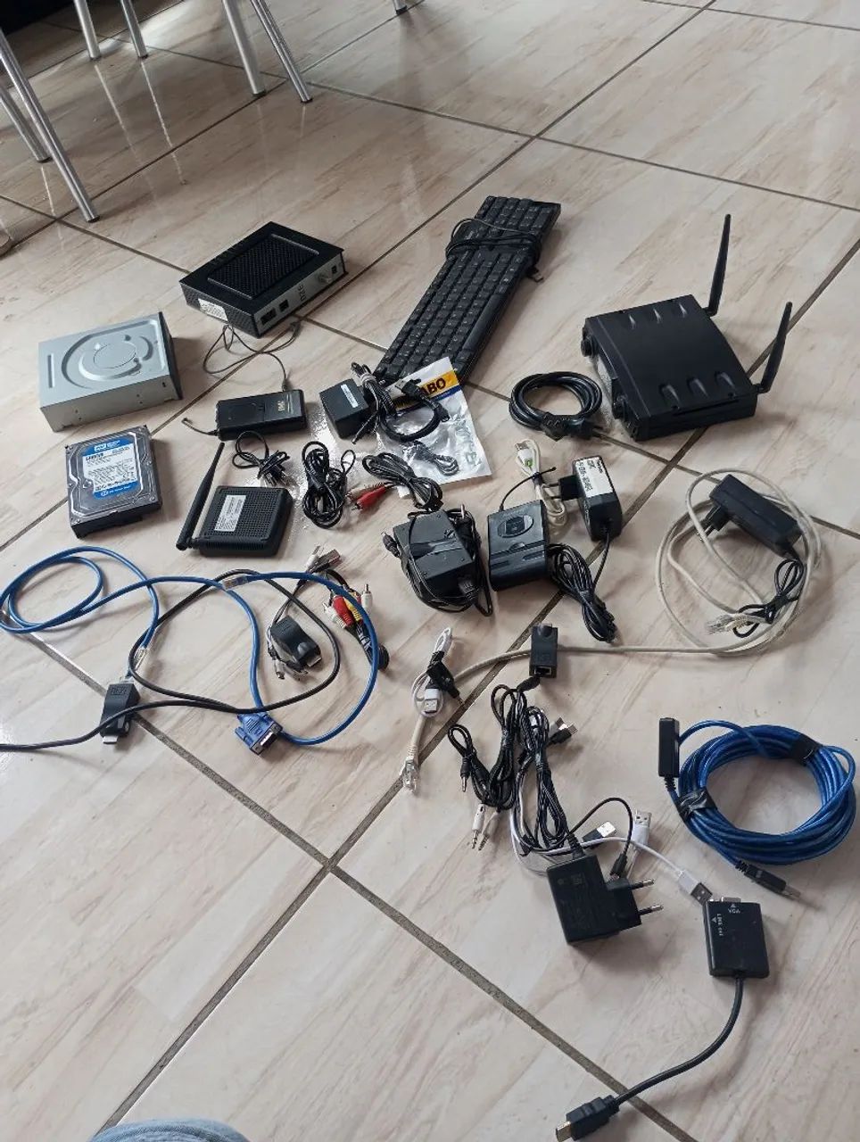 Lote de eletrônicos 445600419367495684