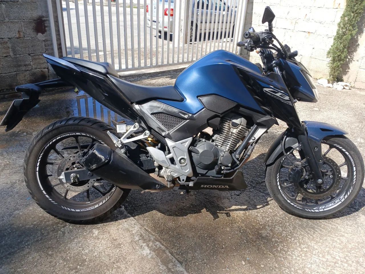 Moto cb300f  - Foto 2