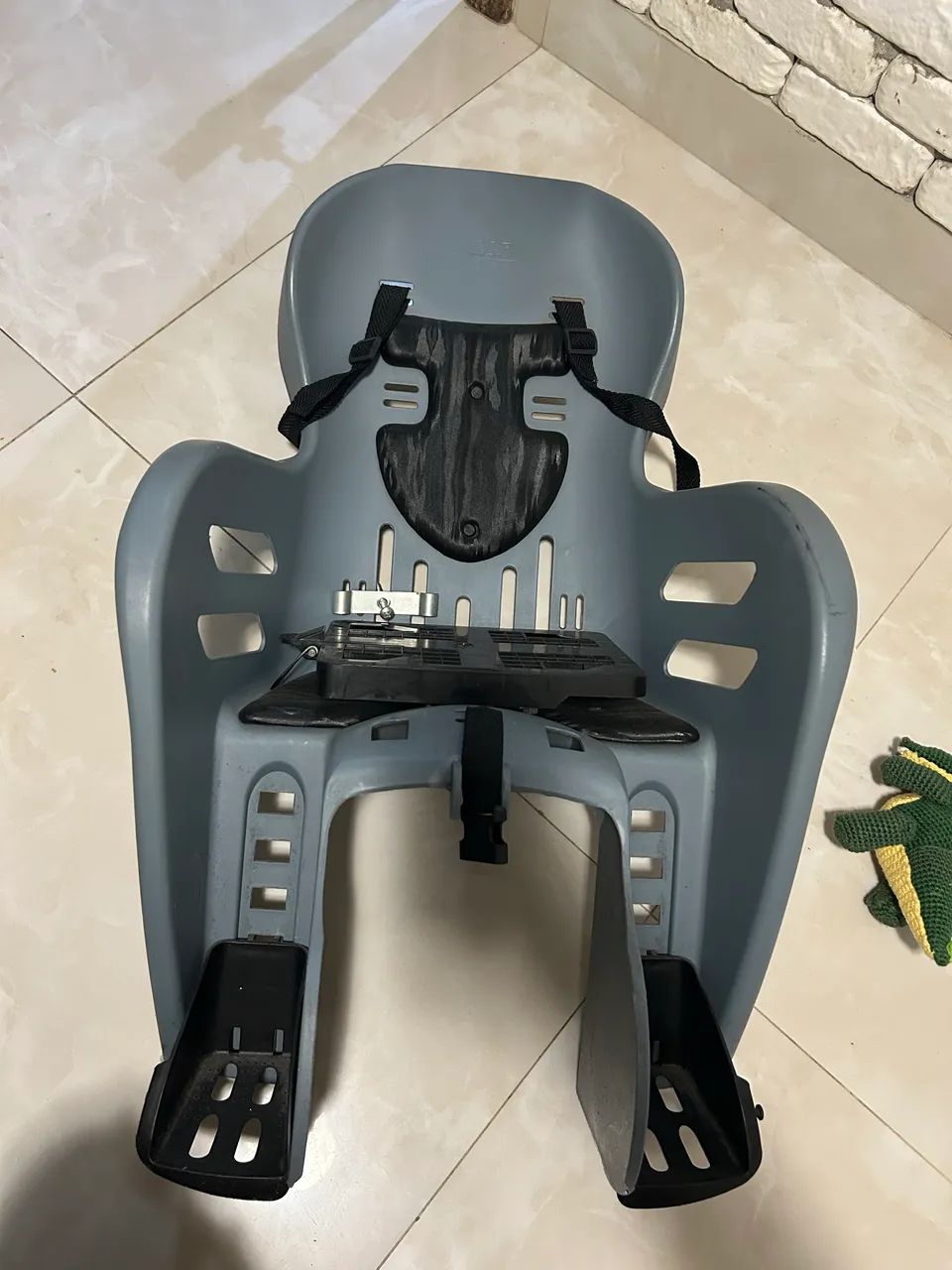 Cadeirinha infantil para bicicleta  - Foto 3