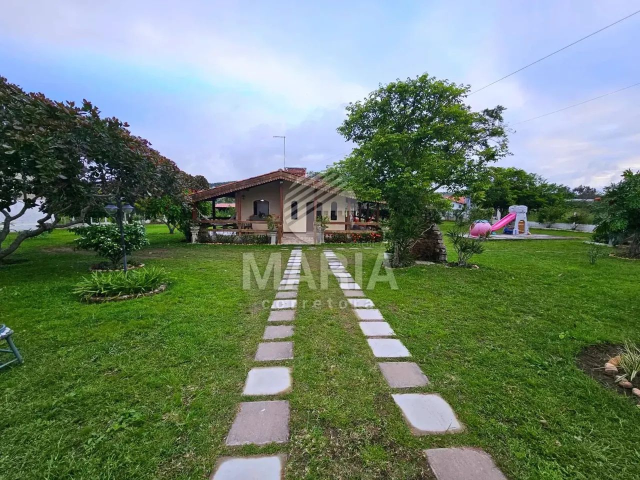 Chácara com amplo jardim com 06 quartos à venda em Sairé/PE! - Foto 5