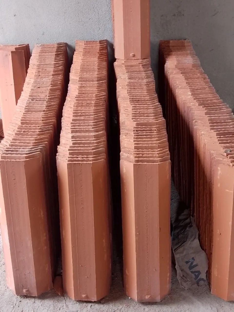 Telhas kitambar 