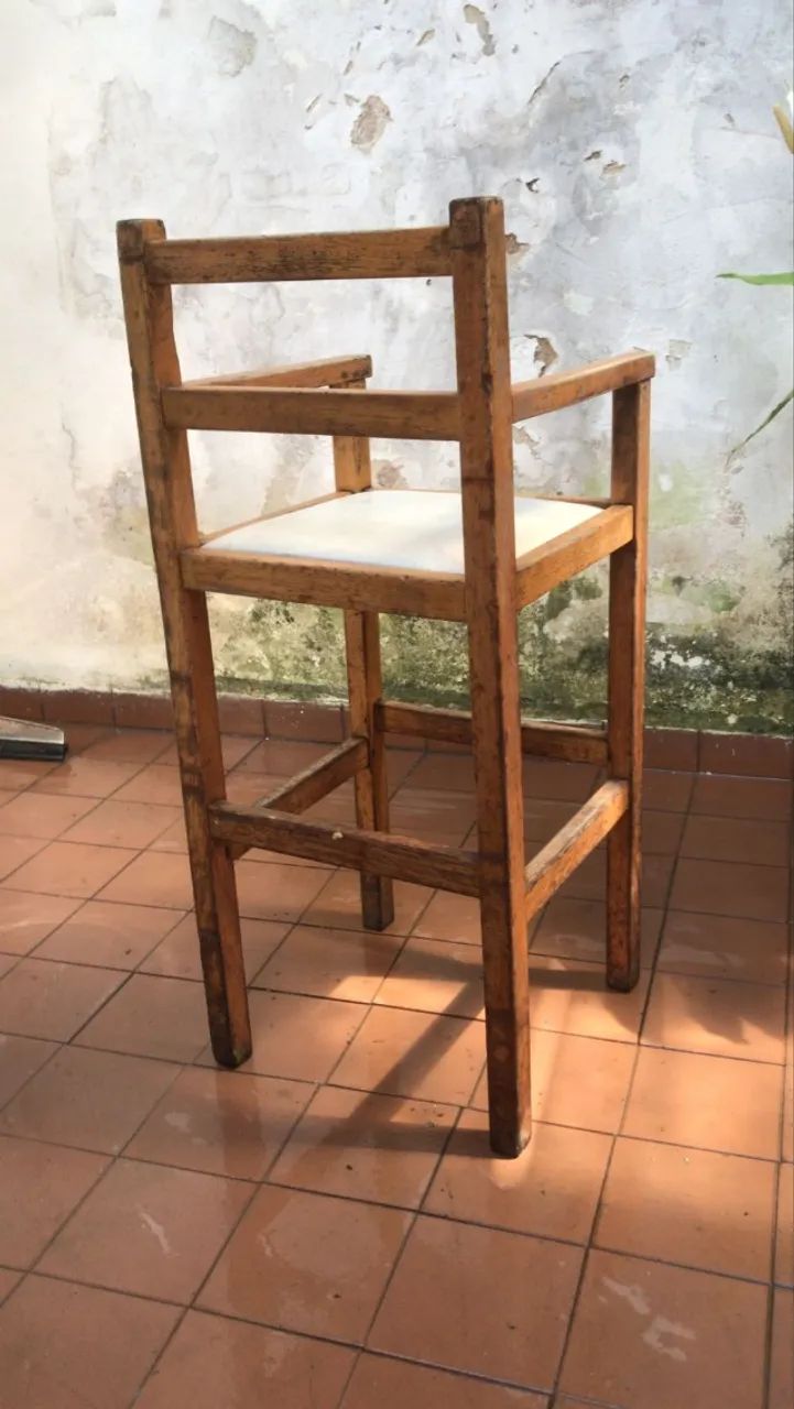 cadeirão para criança de madeira  - Foto 2