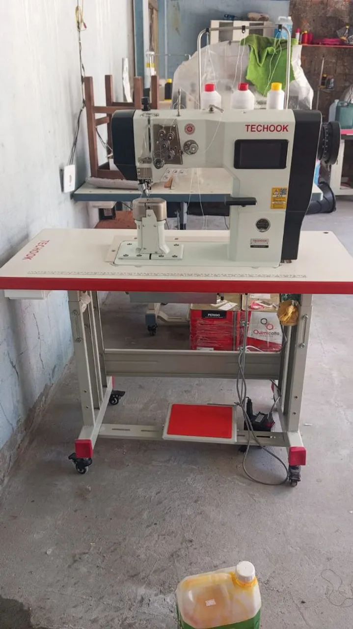 Vendo máquina 2 agulha eletrônica 