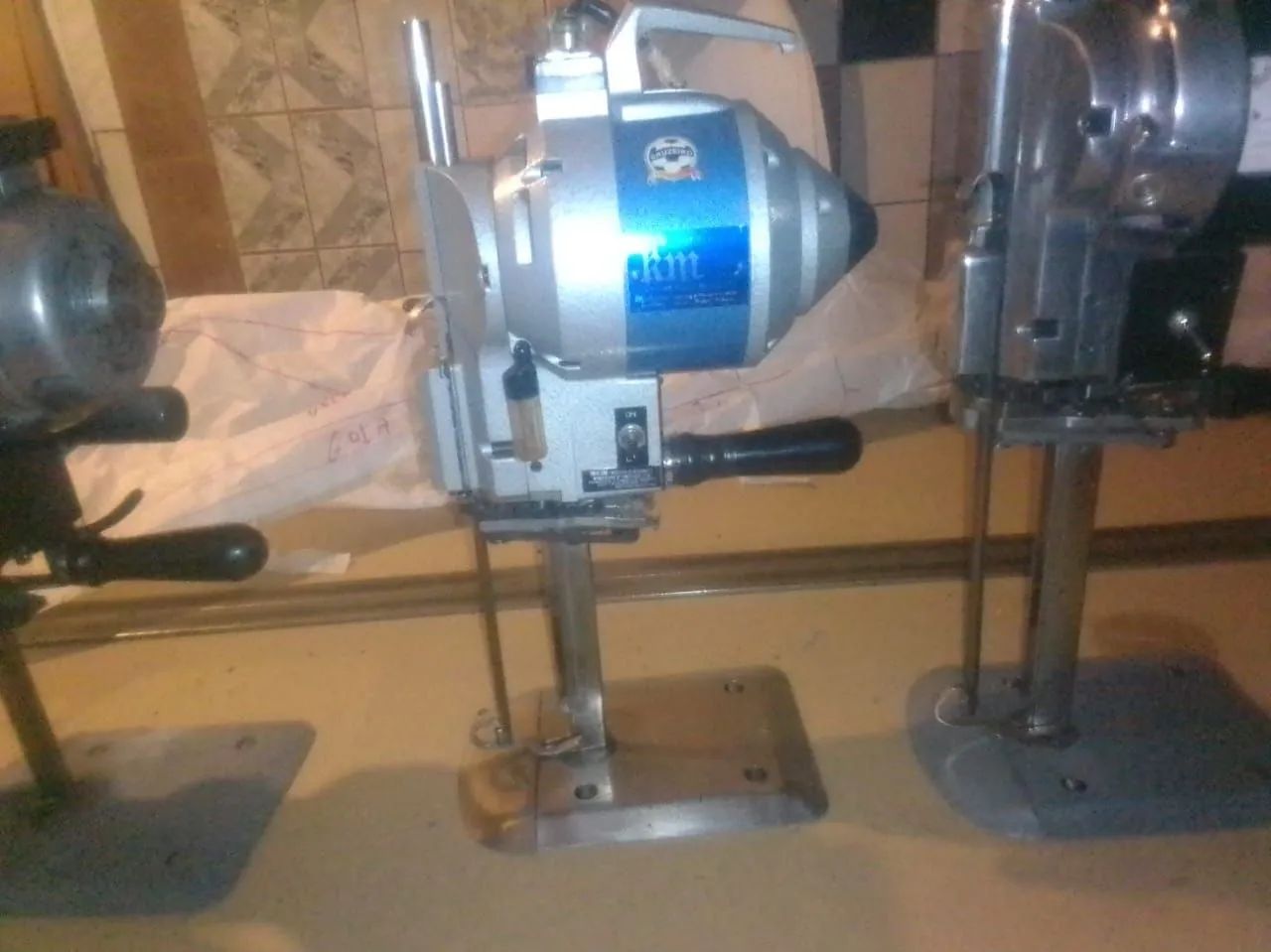 Máquina de corte tecido - Foto 2