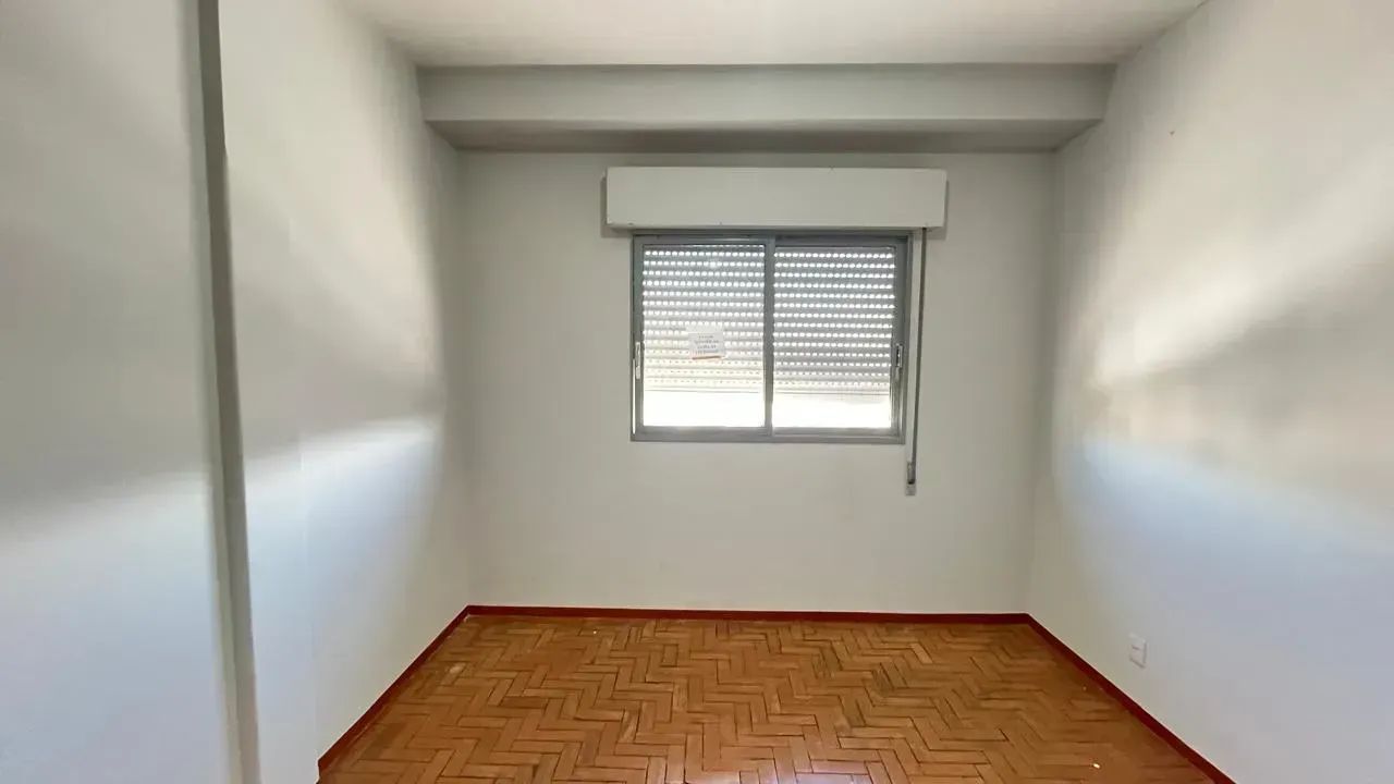 Apartamento 03 Dormitorios com garagem - Prox Praça XV - Centro - Foto 5