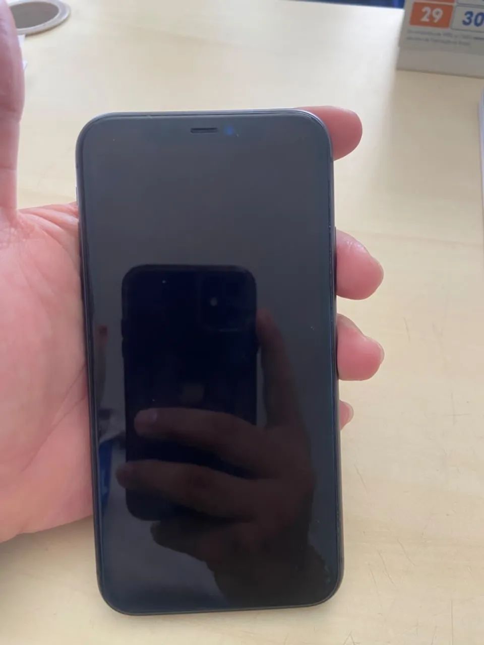 Vendo iPhone 11 64gb Face ID pegando 