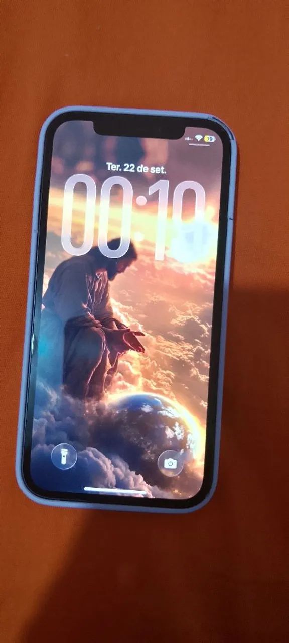 iPhone 12 na caixa, 99% de bateria perfeito estado - Foto 2