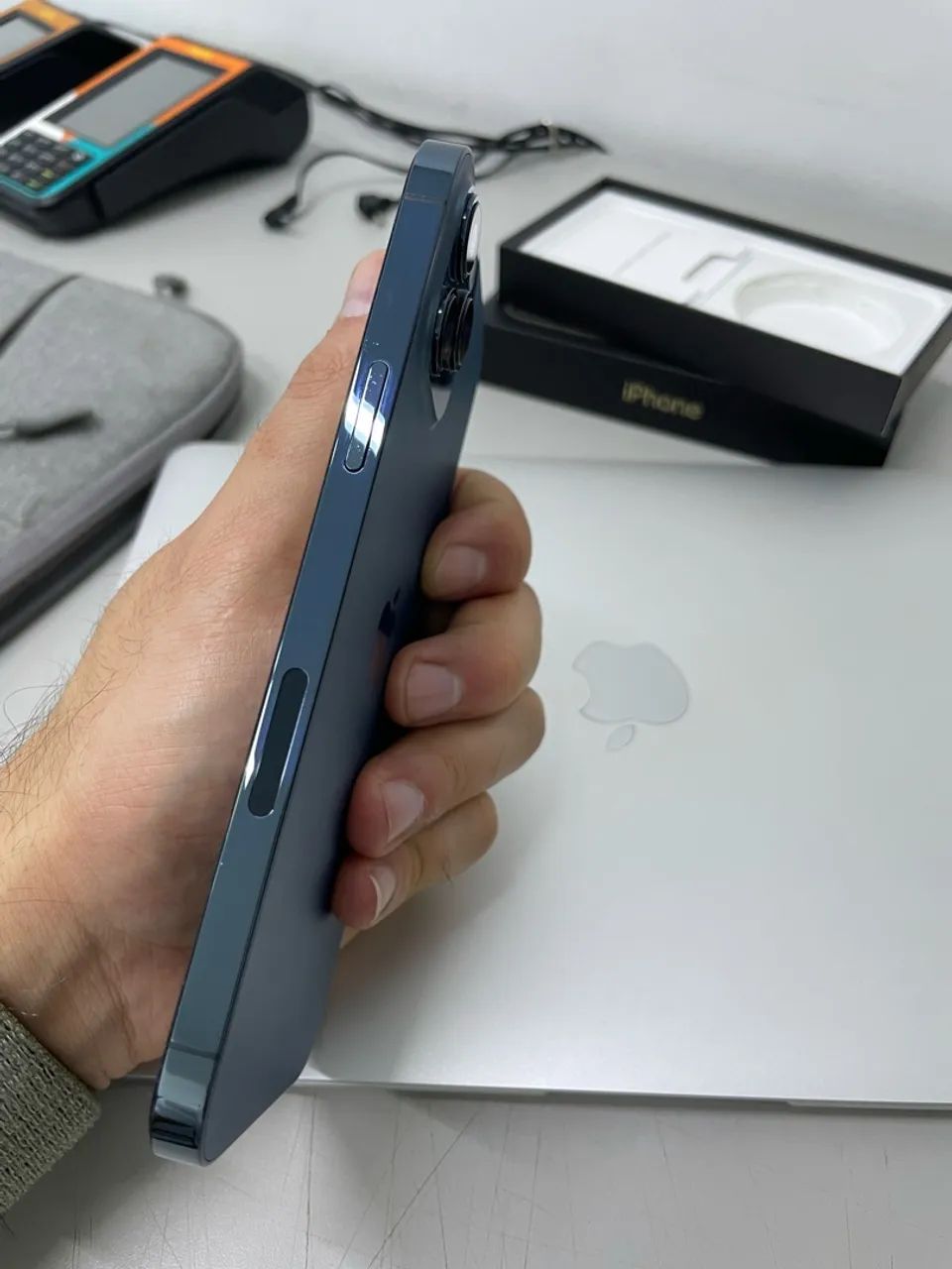 iPhone 12 Pro Max - 128gb - Foto 4