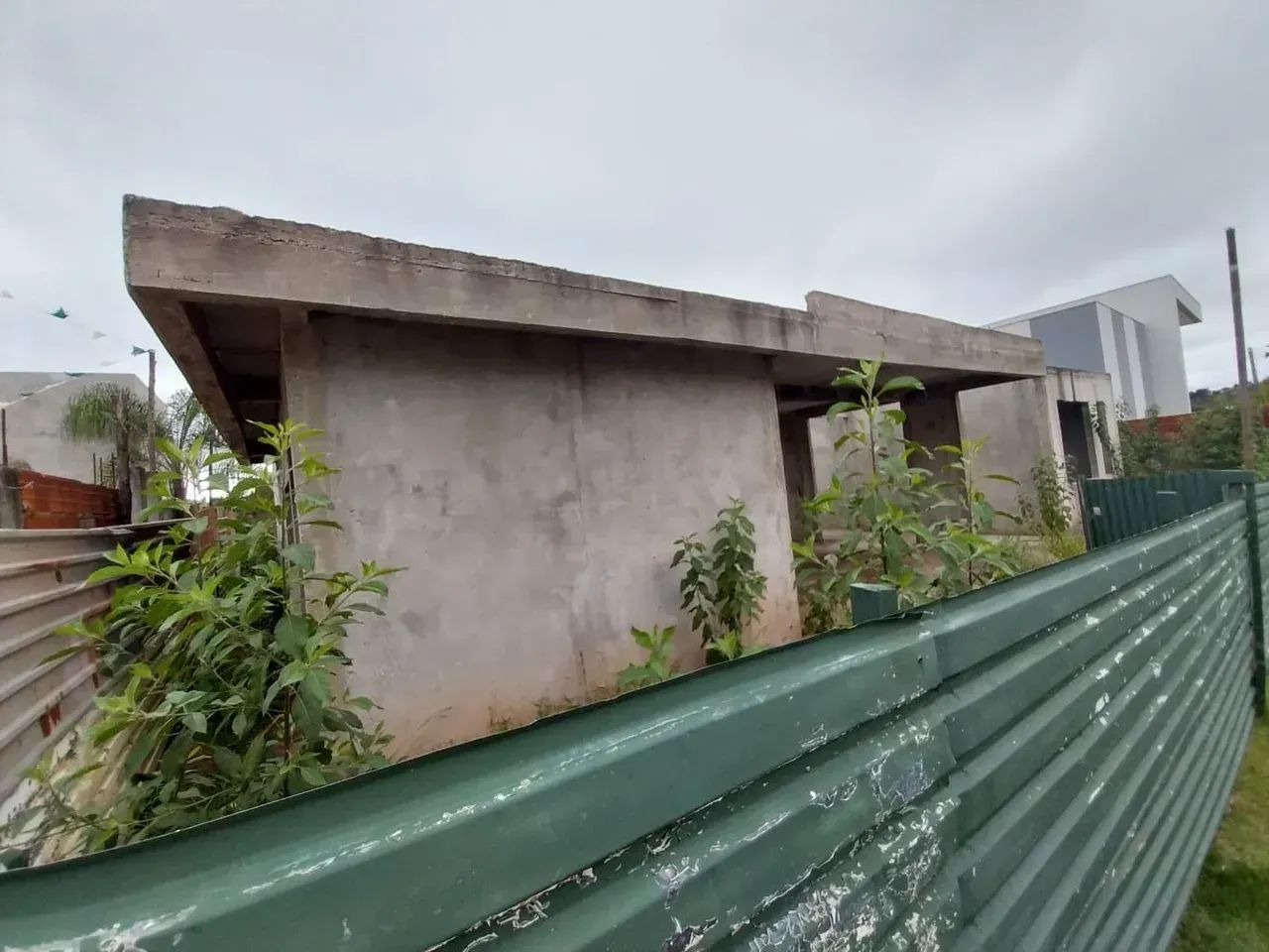 Térrea para venda com 300 metros quadrados com 3 quartos