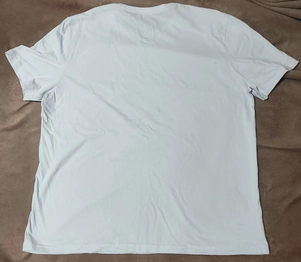 Camiseta básica branca  - Foto 2