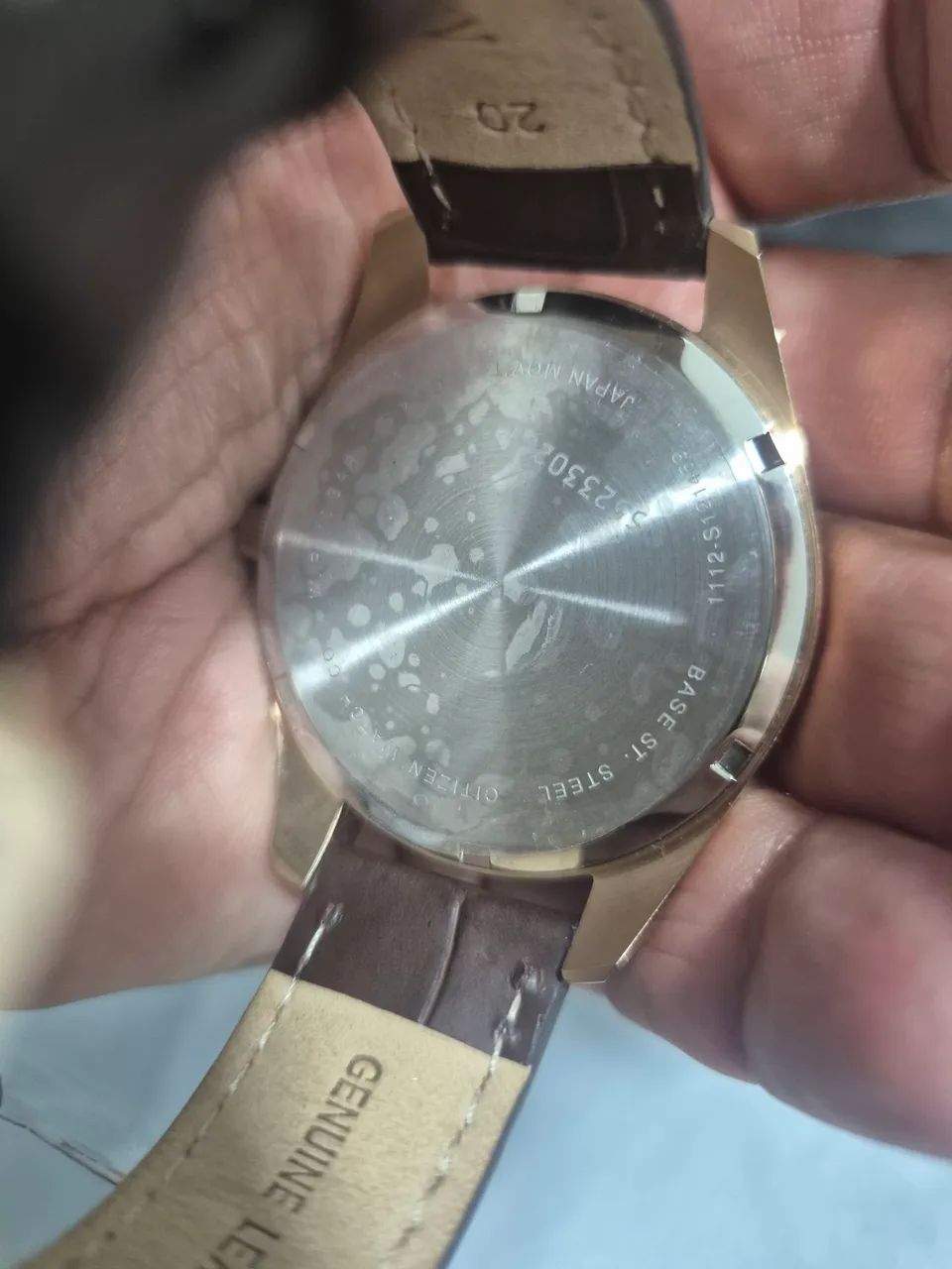 Relógio CITIZEN QUARTZ DOURADO  BI1033-04E  -  NA CAIXA/SEM USO - Foto 5
