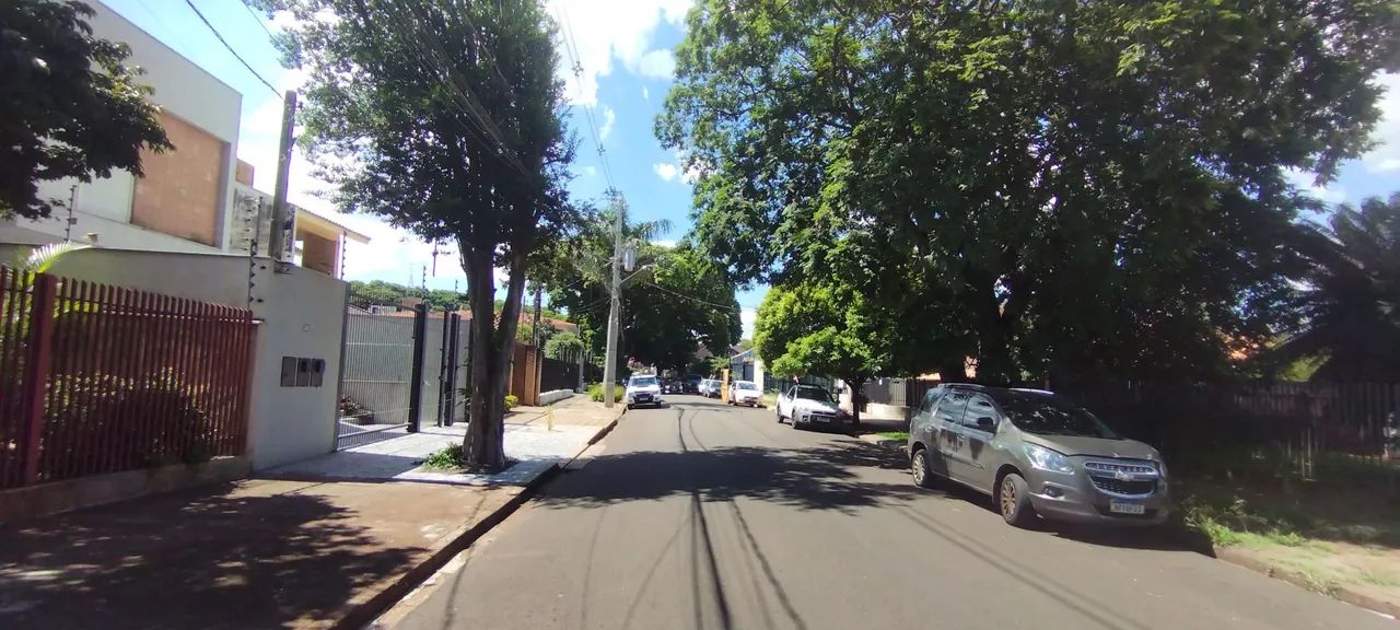 Maringá-Pr, Zona 05, terreno 785 m2,com contrução 208 m2 , R$ 1.490.000,00 - Foto 2