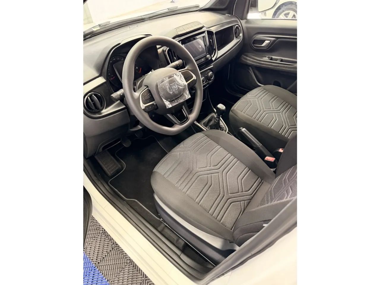 Fiat Strada Volcano 1.3 Flex 8V CD 2027 - Foto 4