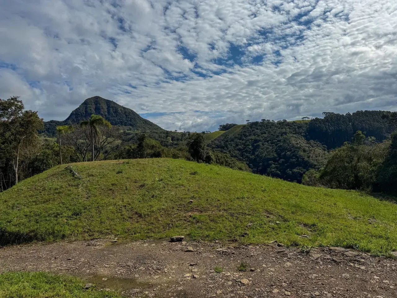 OPORTUNIDADE!! sitio com vista exclusiva para as serras