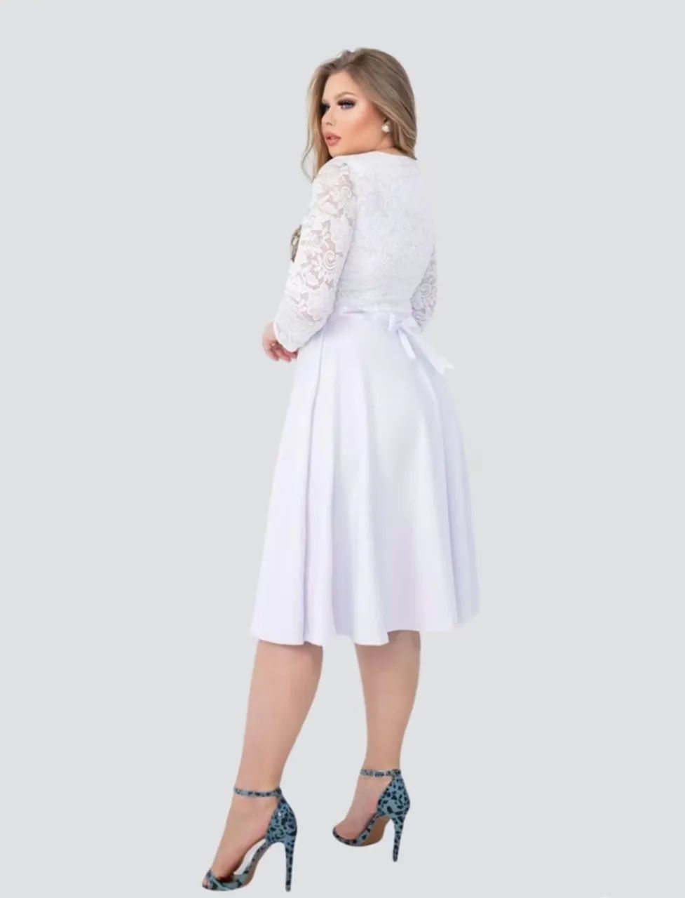 Vestido branco de renda - Foto 2
