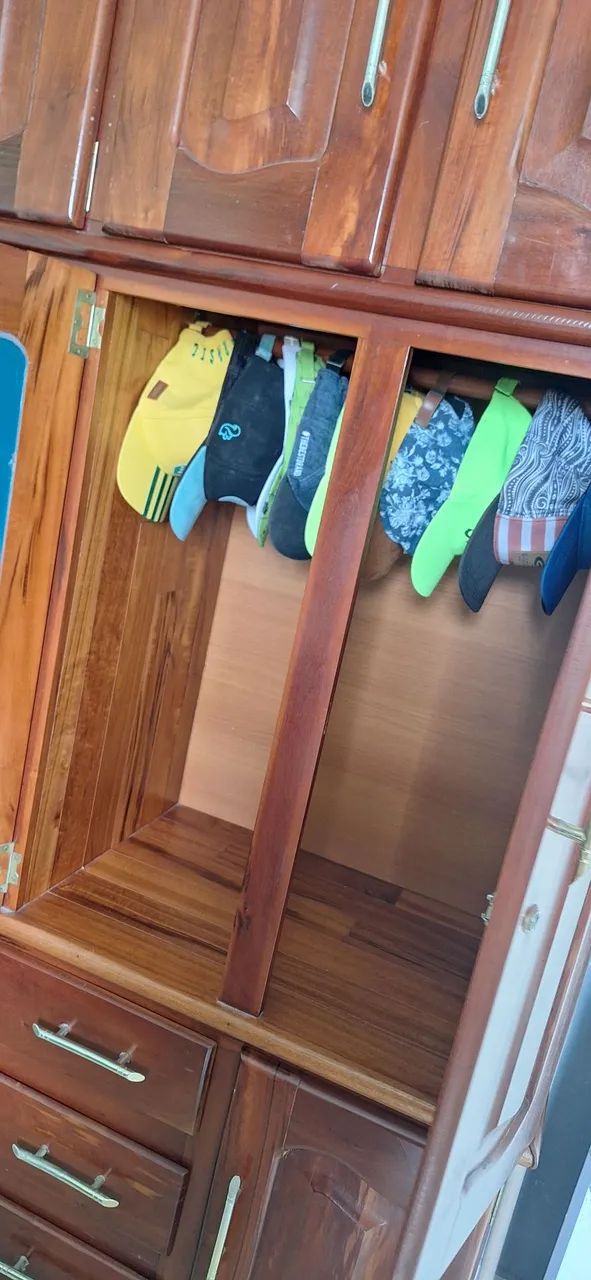 VENDO GUARDA ROUPA SEMI NOVO - Foto 5