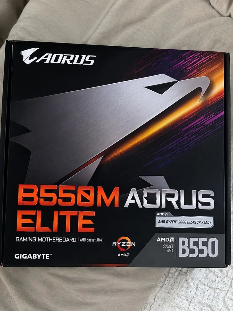 VENDO PLACA-MÃE GIGABYTE B550M AORUS ELITE 