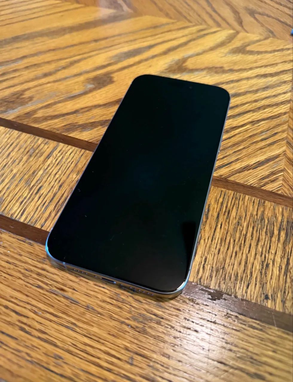 Iphone 16 Pro Max - Foto 3