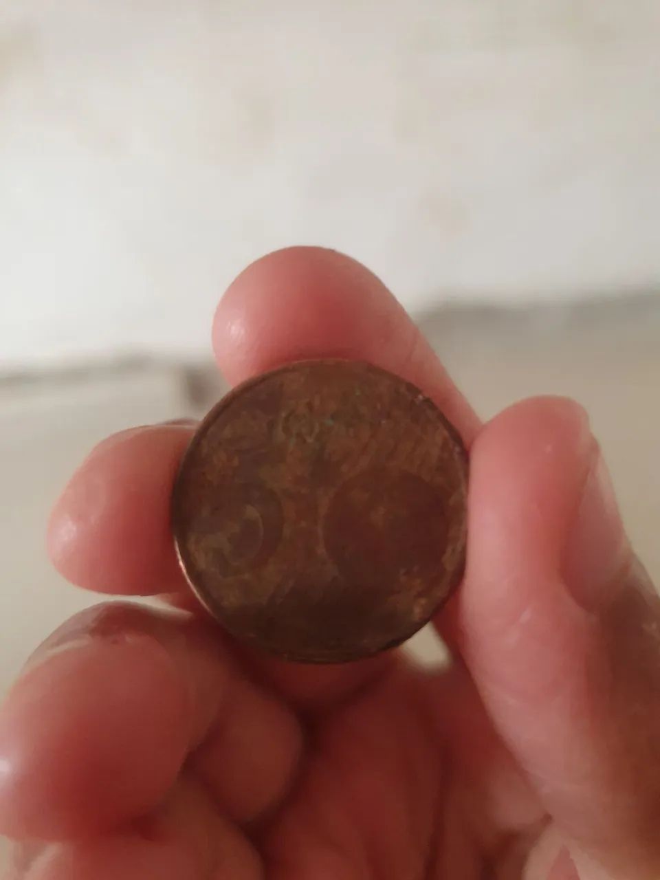 Vendo essa moeda de 5 centimos 