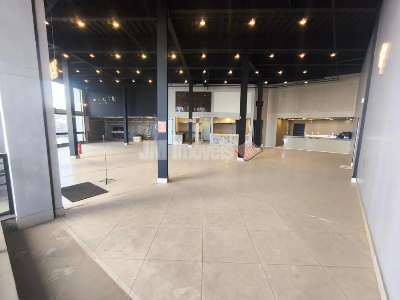 SALAS COMERCIAIS - AV. ENG. EURICO VIANA - ALTO DA GLORIA - Foto 2