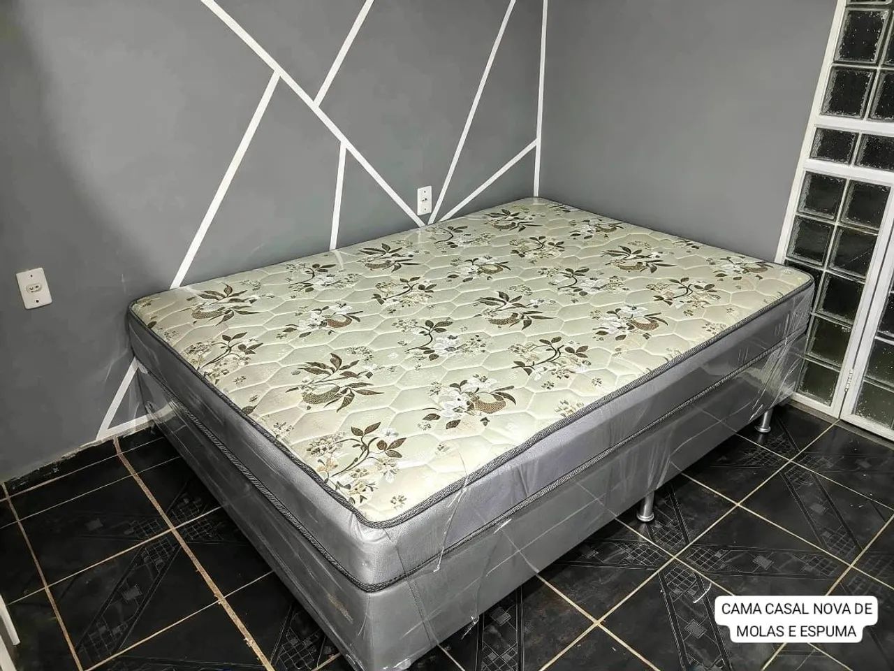Cama box casal de molas