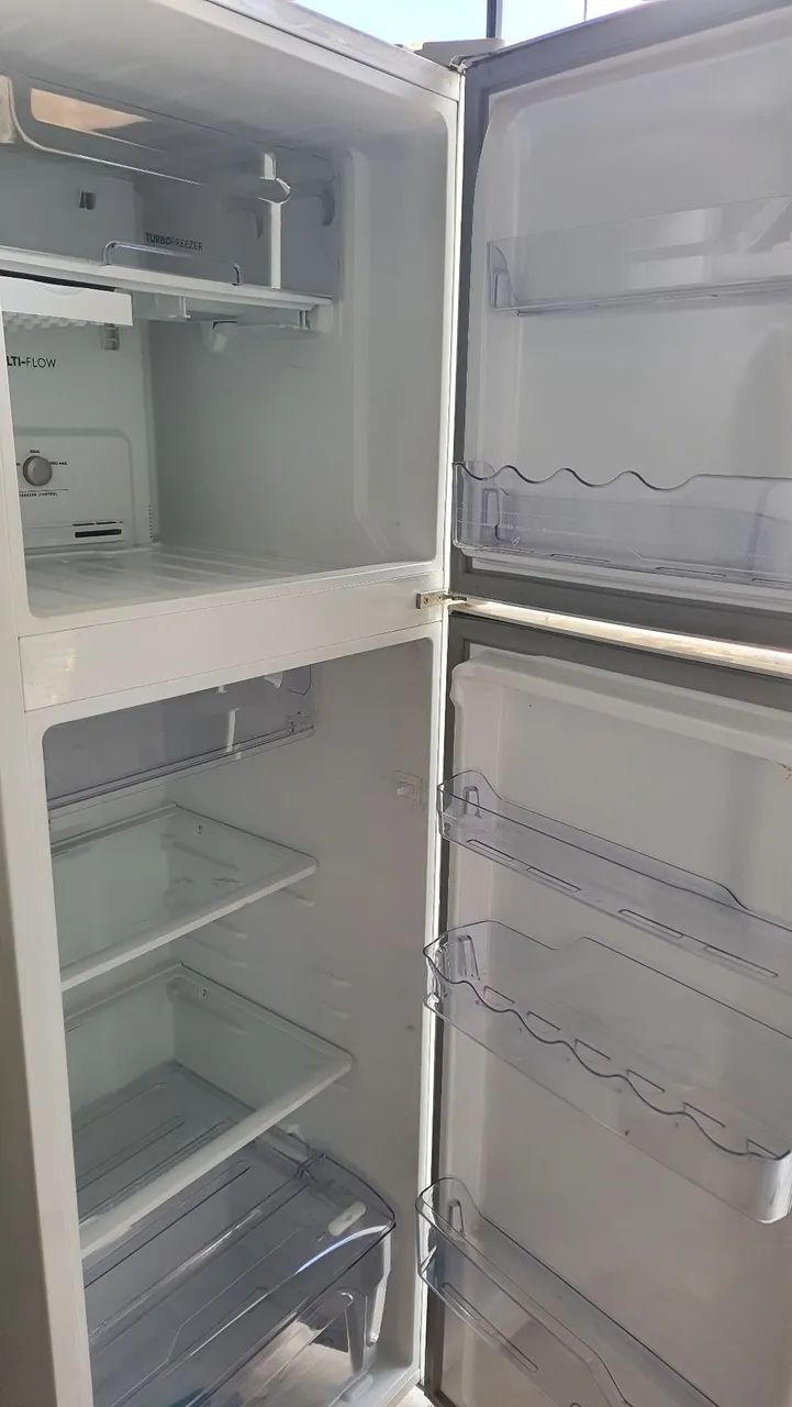 Geladeira electrolux - Foto 2