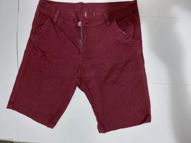 Bermuda Vermelha - Tamanho 46