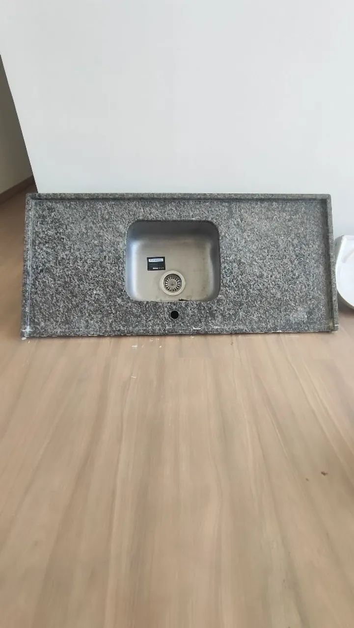 Bancada em Granito com Cuba Inox Nova - Foto 2