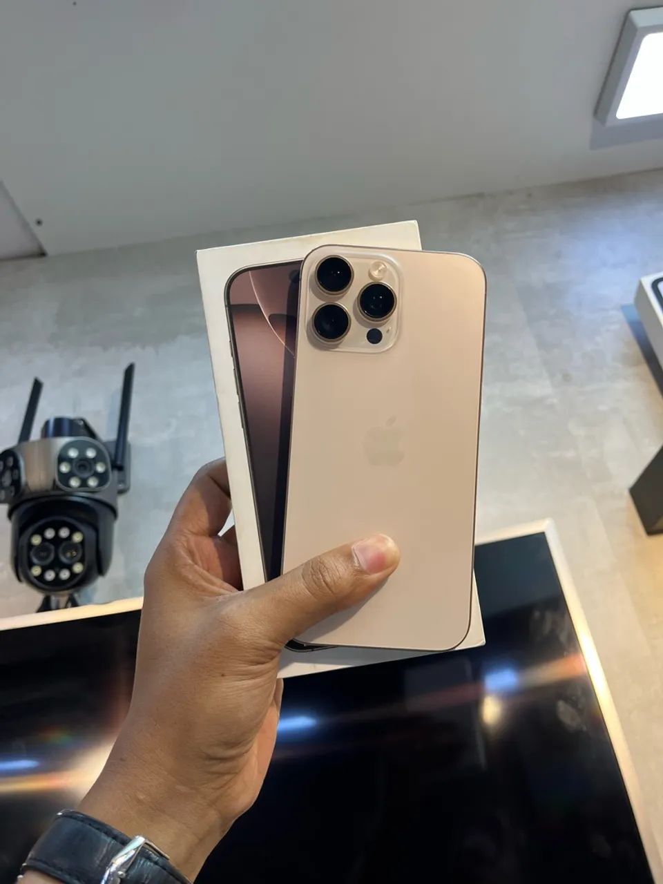 iPhone 16 Pro Max 256GB Bateria 90%