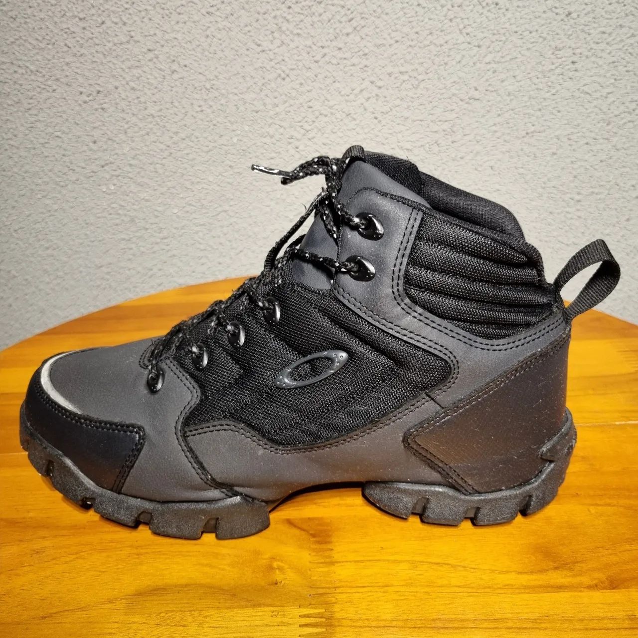 Tênis Oakley Halftrack Mid Masculino Usado - Foto 5