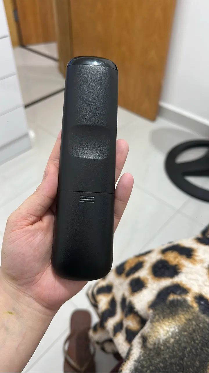 Vende-se TV smart 43 polegadas tá novinha não troco somente vendo - Foto 2